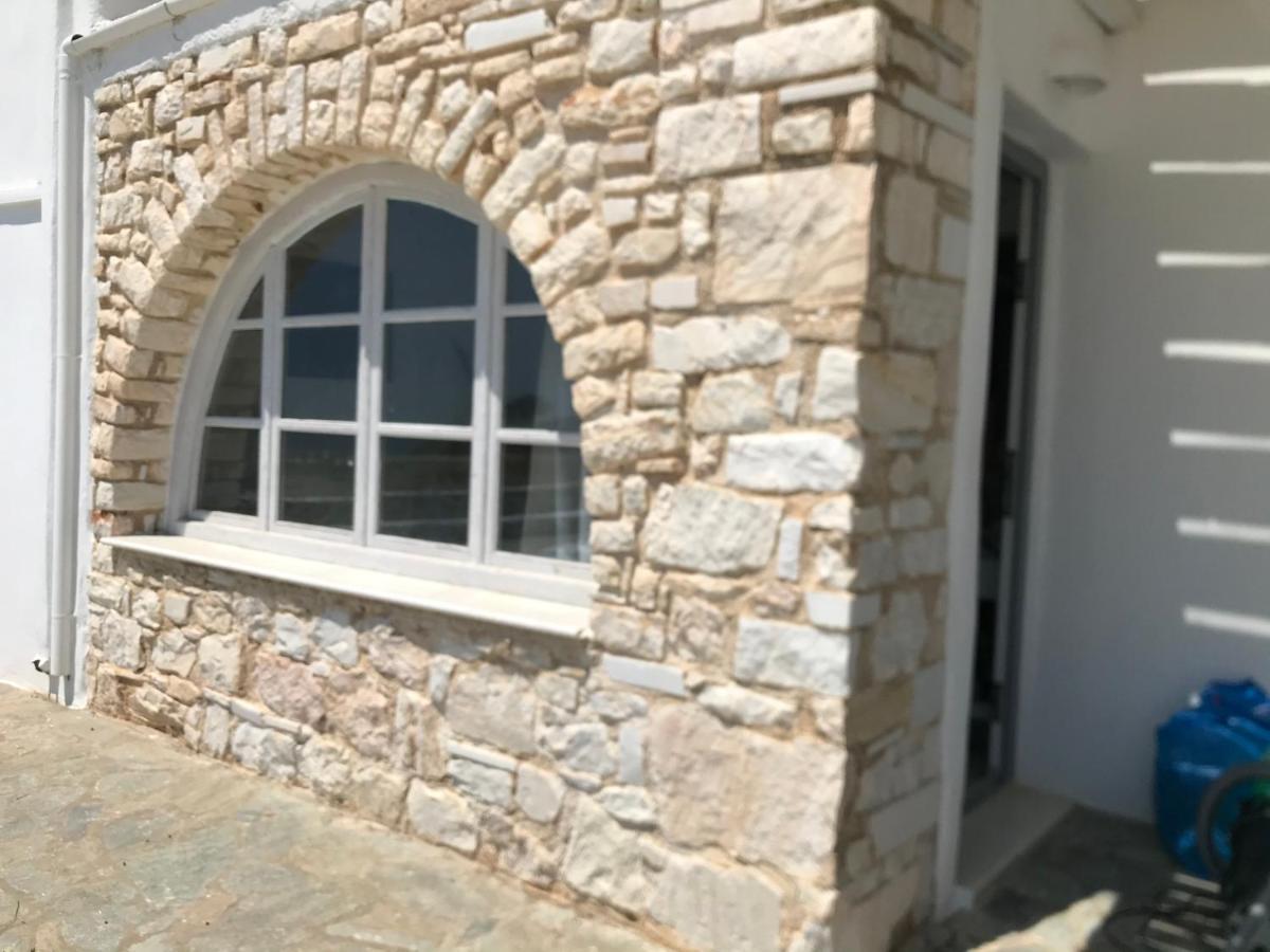 Anatoli Apartment Ampelas